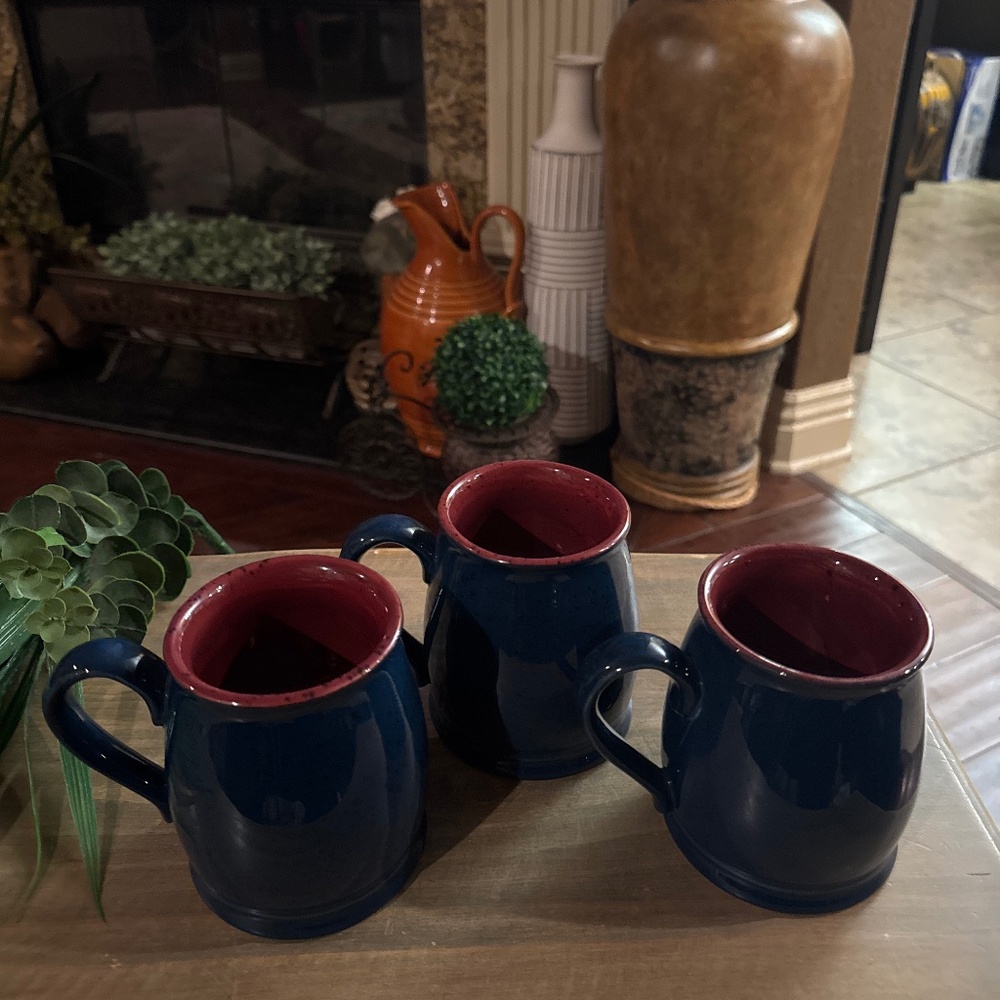 Alexander Julian Colours 12 Oz. Coffee Mugs Green w/ Burgundy Interior Set of 3